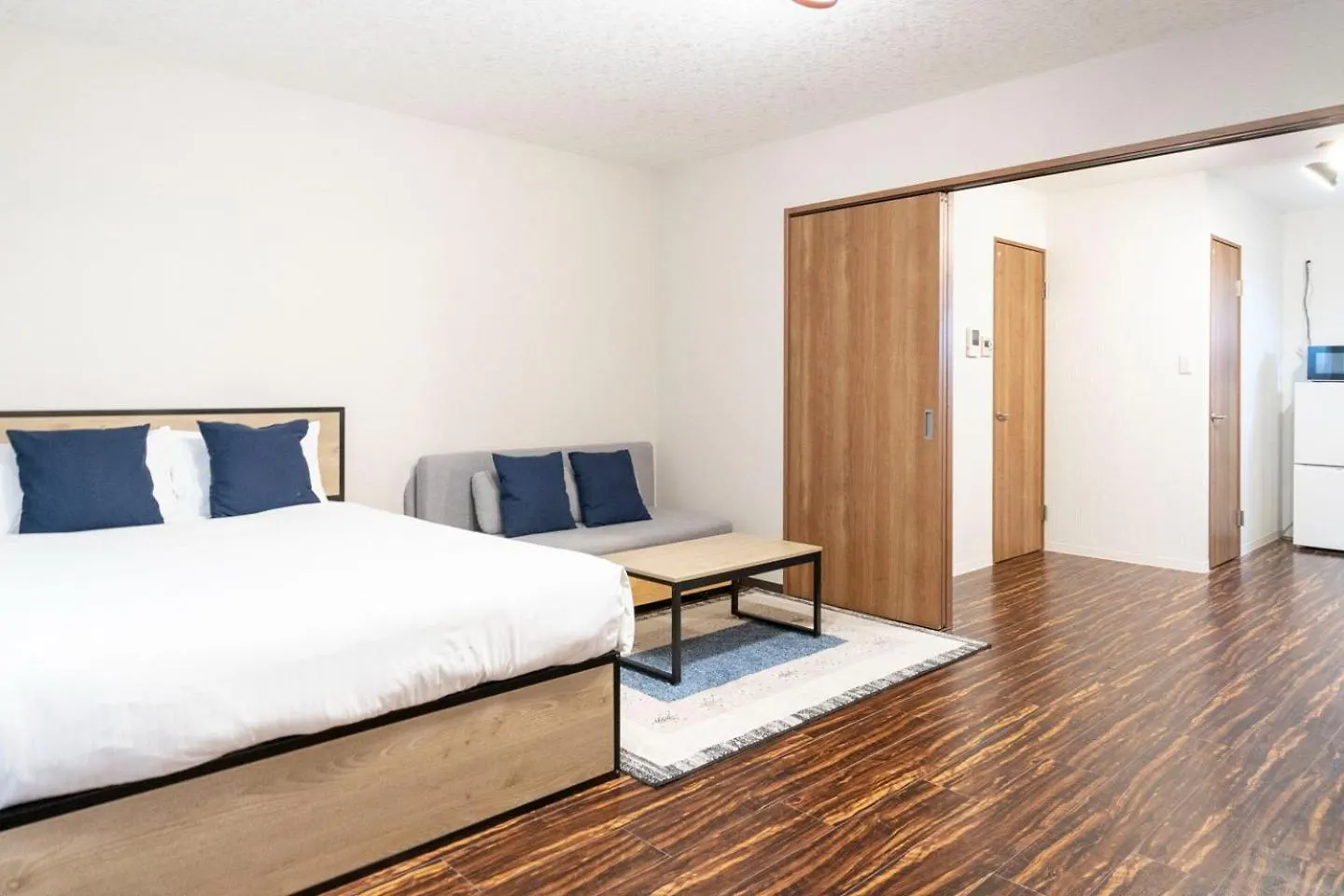 Osaka House Sinkan 0*,  Japonya