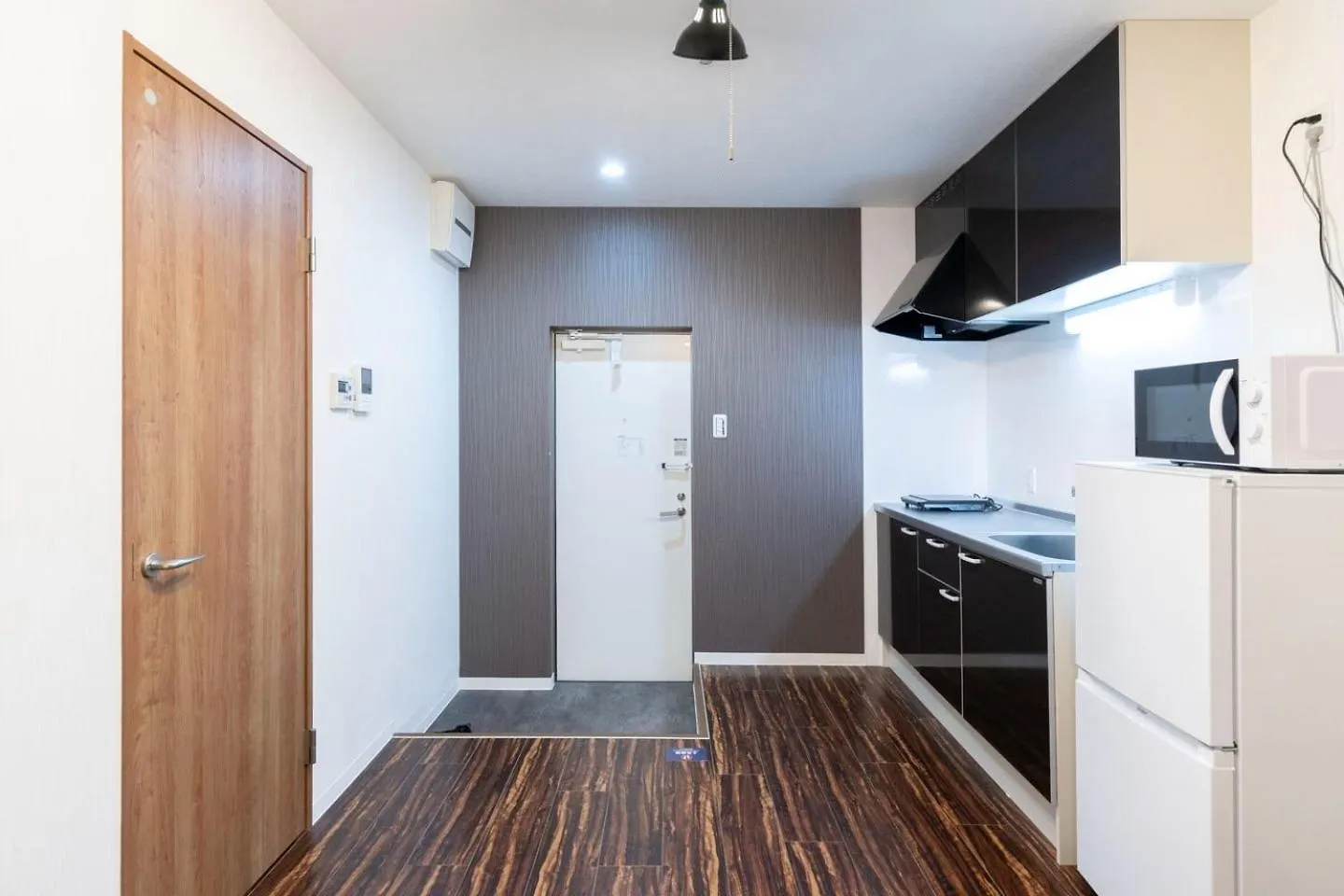Osaka House Sinkan Japan
