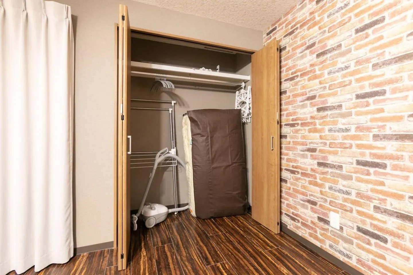 Apartment Osaka House Sinkan Japan